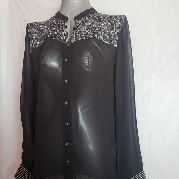 LABEL RITU KUMAR Black Sheer Top
Size 3 NWOT - Picture 7 of 8